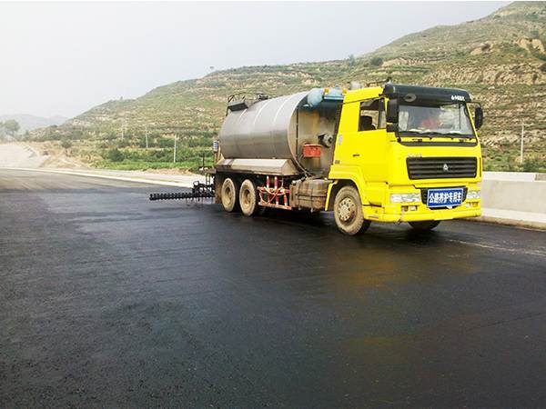 Introduction and application of fog sealing technology for surface coating maintenance_1